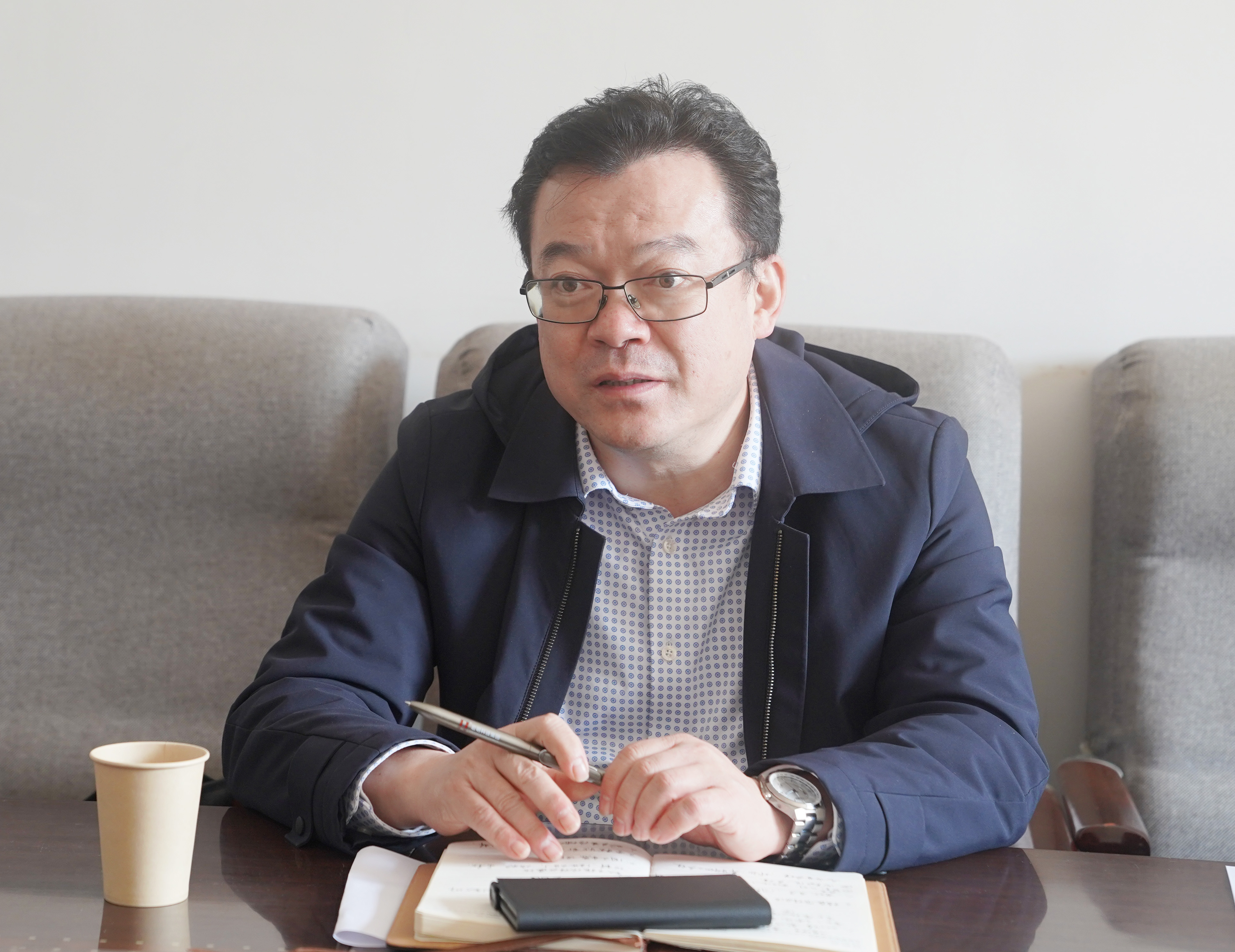 20240102-陕西有色金属集团副总经理苏旭盛到388vip太阳集团调研并检查安全生产工作 (1).jpg 20240102-陕西有色金属集团副总经理苏旭盛到388vip太阳集团调研并检查安全生产工作 (1).jpg